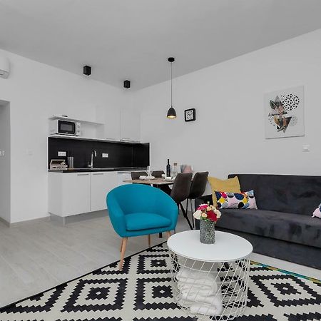 Apartments Morpheus Makarska Eksteriør billede